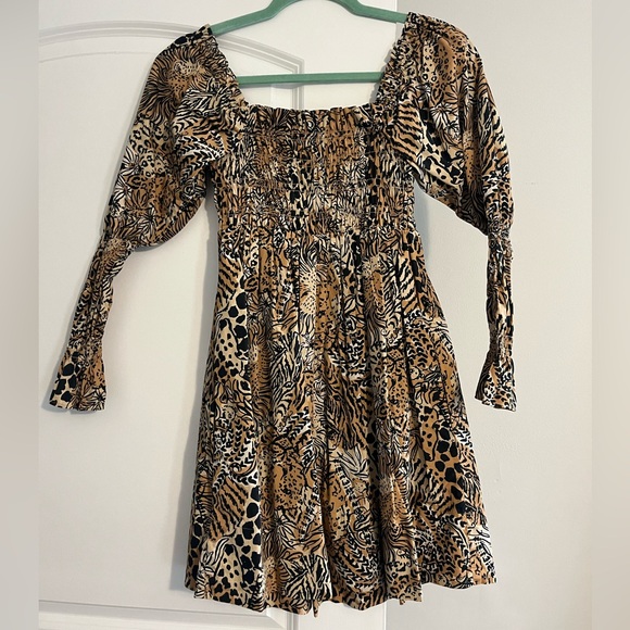 Like New Lilly Pulitzer Beyonca Dress - Picture 3 of 6